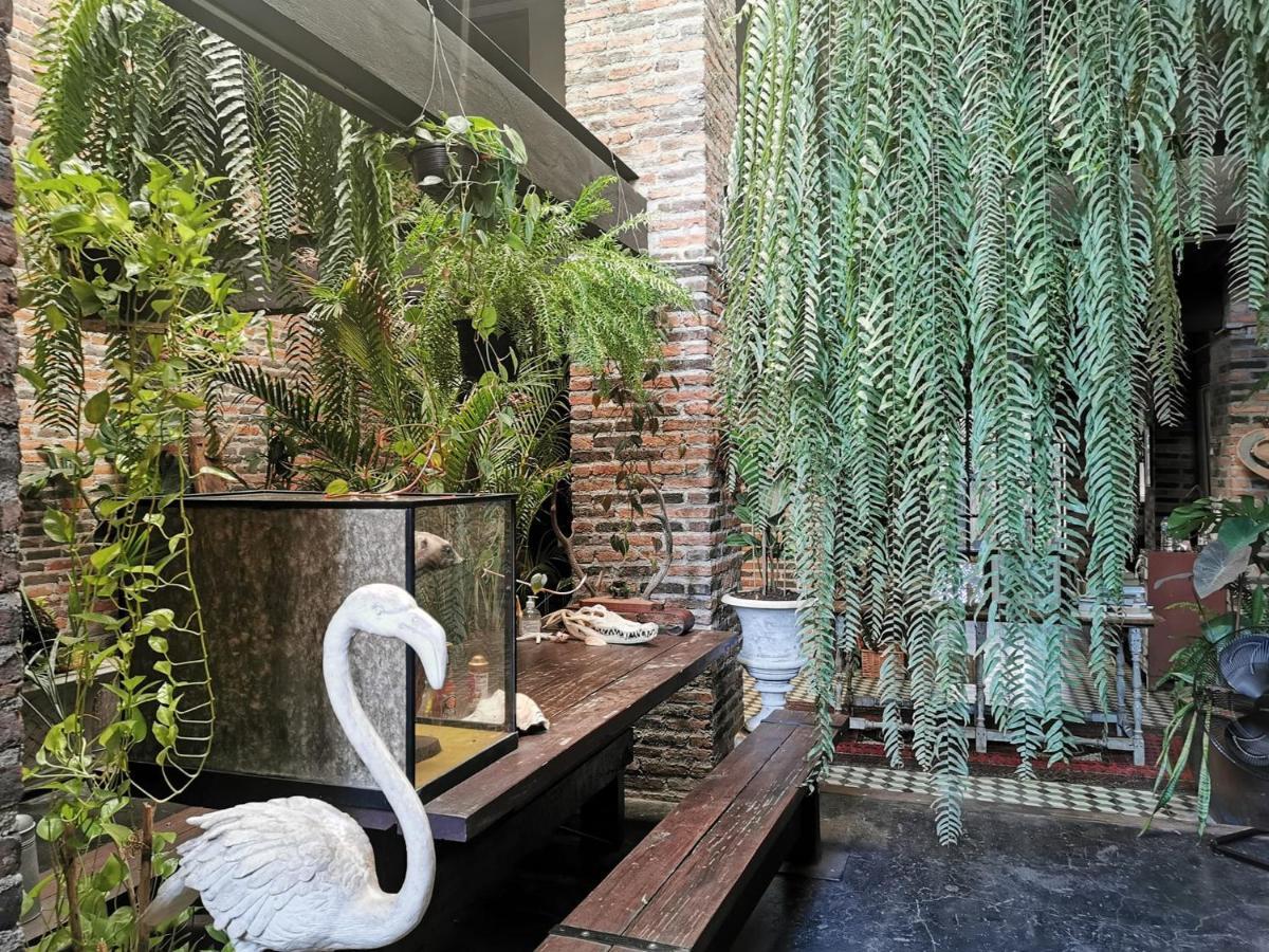 J No.14 Bed & Breakfast Bangkok Ngoại thất bức ảnh