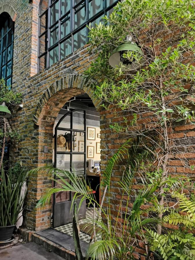 J No.14 Bed & Breakfast Bangkok Ngoại thất bức ảnh