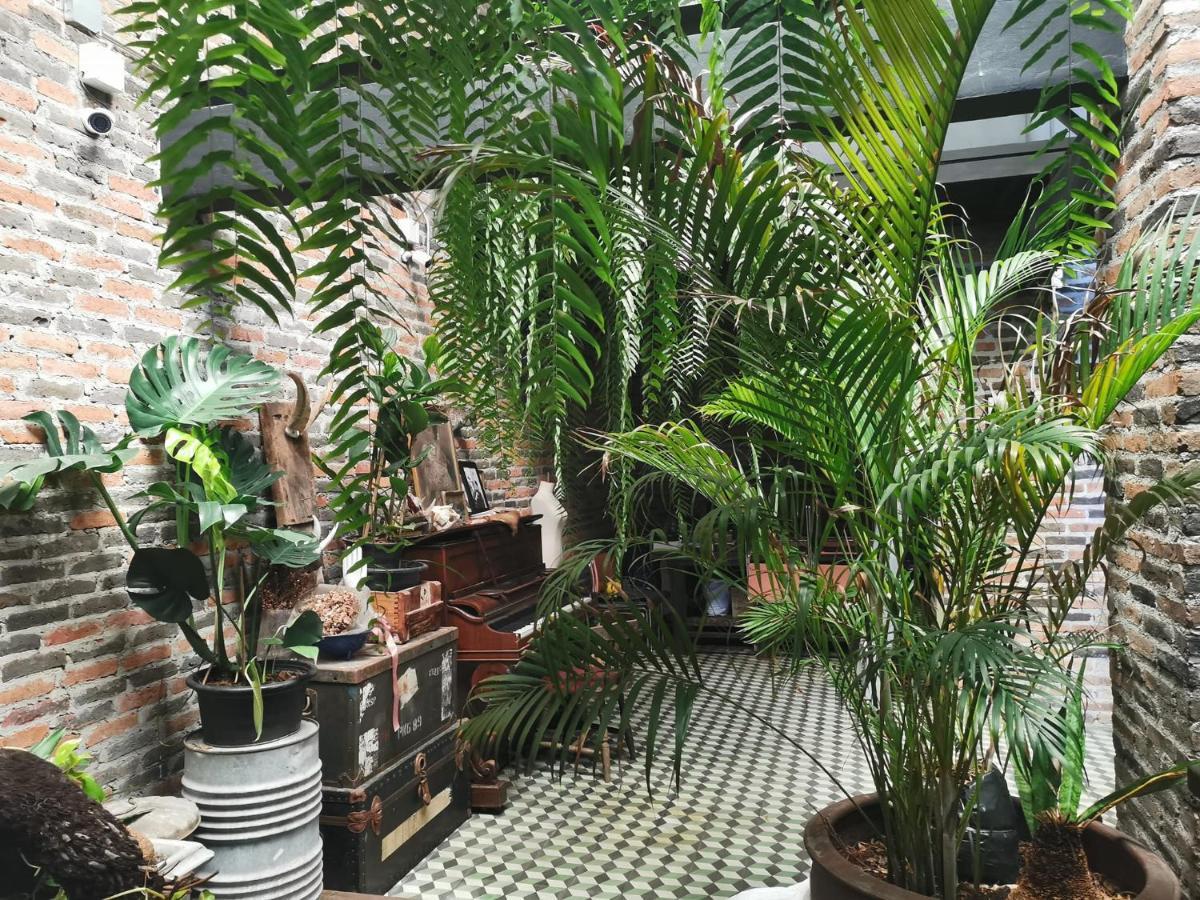 J No.14 Bed & Breakfast Bangkok Ngoại thất bức ảnh