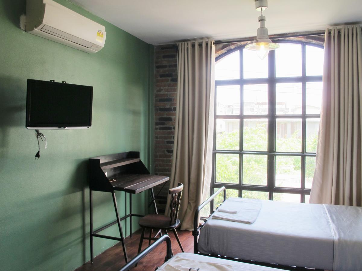 J No.14 Bed & Breakfast Bangkok Ngoại thất bức ảnh